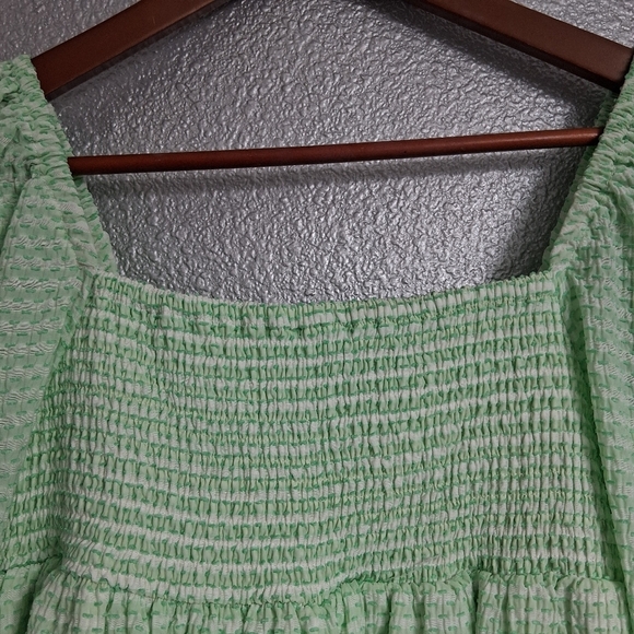 Cider Mint Green Textured Fabric With Smocked Bodice Size XL - Picture 10 of 13